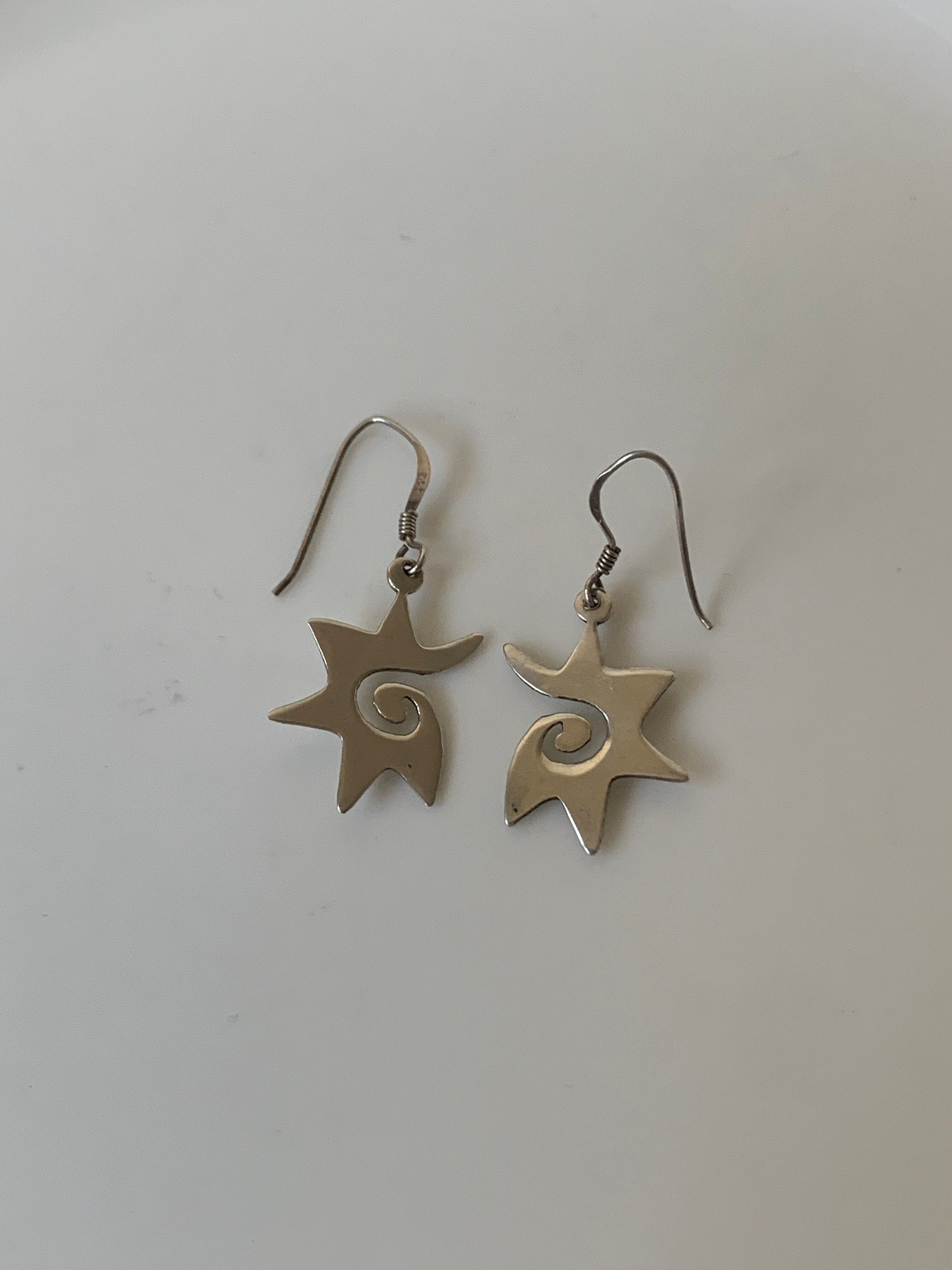 Sterling silver hallmarked star shape boho style silver dangle drop earrings for woman. Lovely vintage gift for her.