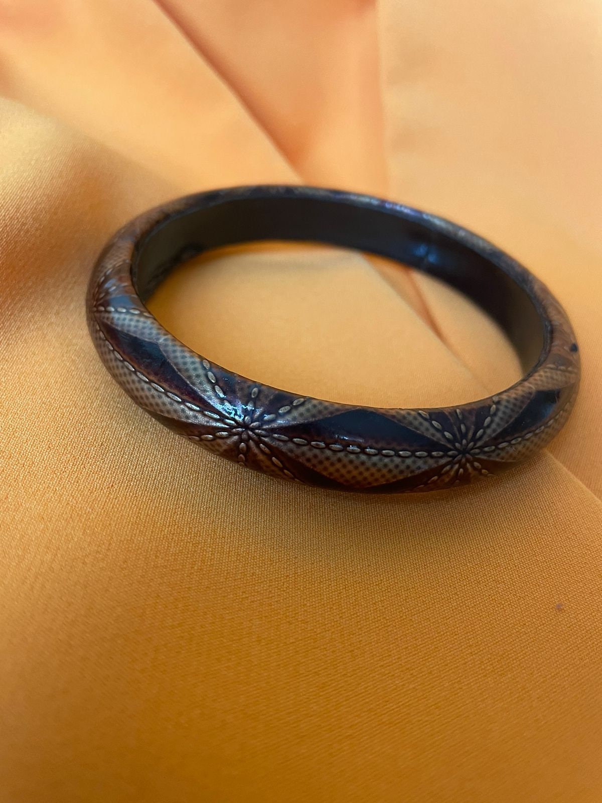 Snake-like bronze and brown PU covered bangle bracelet. Vintage bracelet for a woman. Gift for her.