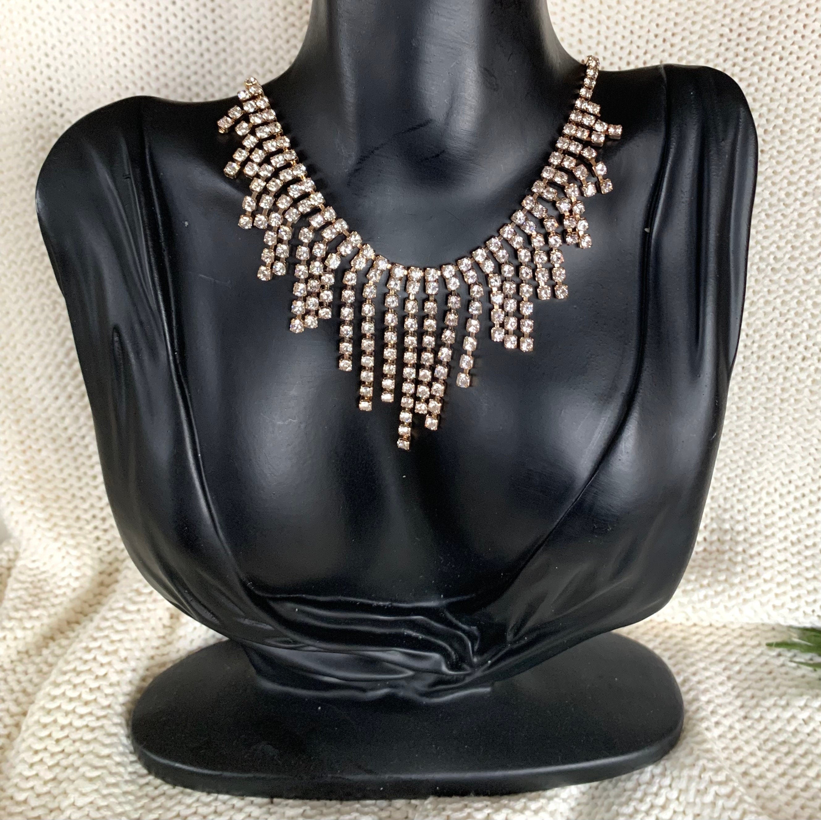 Stunning Swarovsky crystals and gold tone metal fringe choker vintage necklace from Oak maker. Signed choker. Beautiful bridal necklace