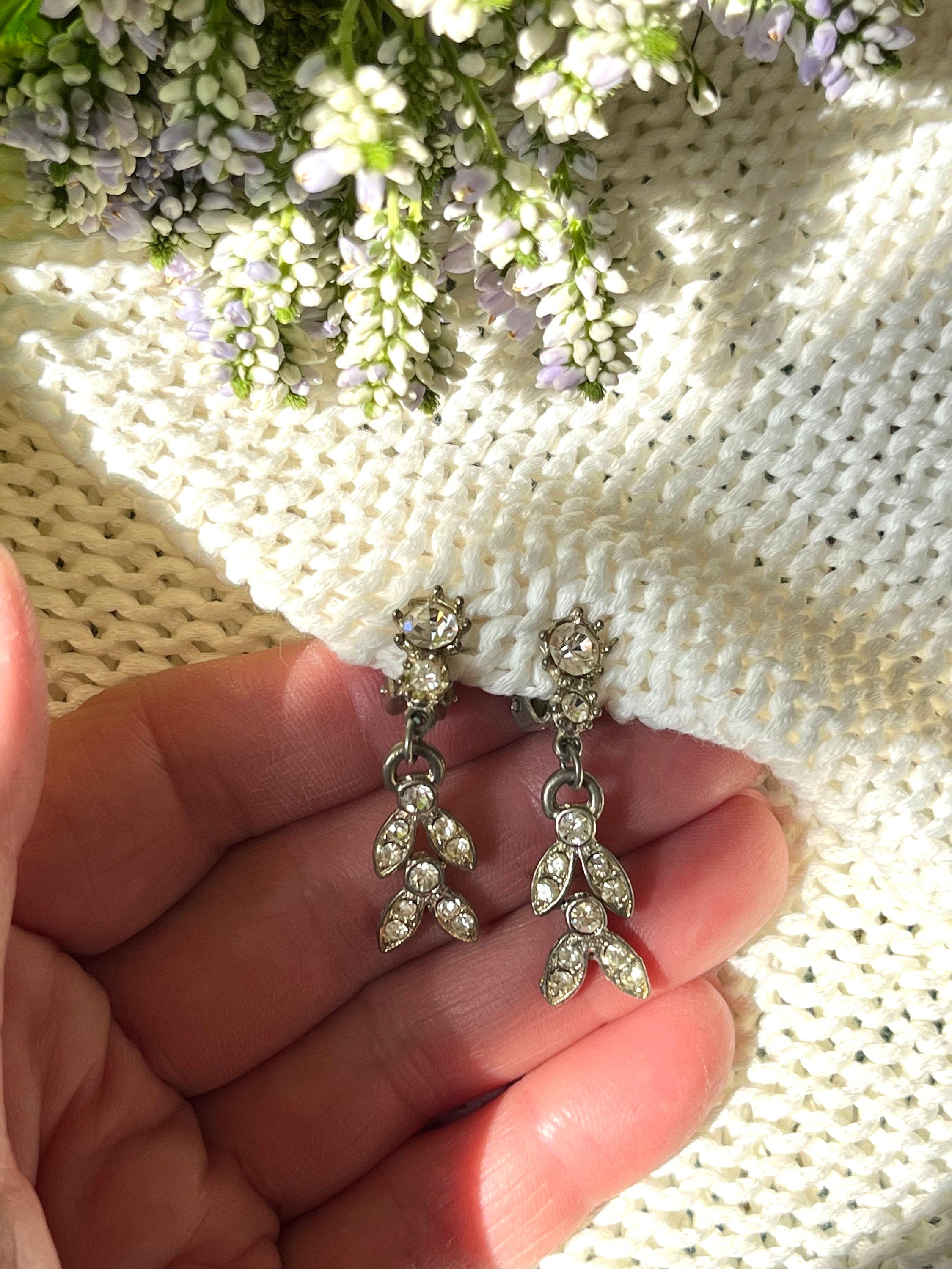 Quality vintage silver metal and diamantes clip on vintage earrings with a dangle drop. Earrings for a woman. Gift for her