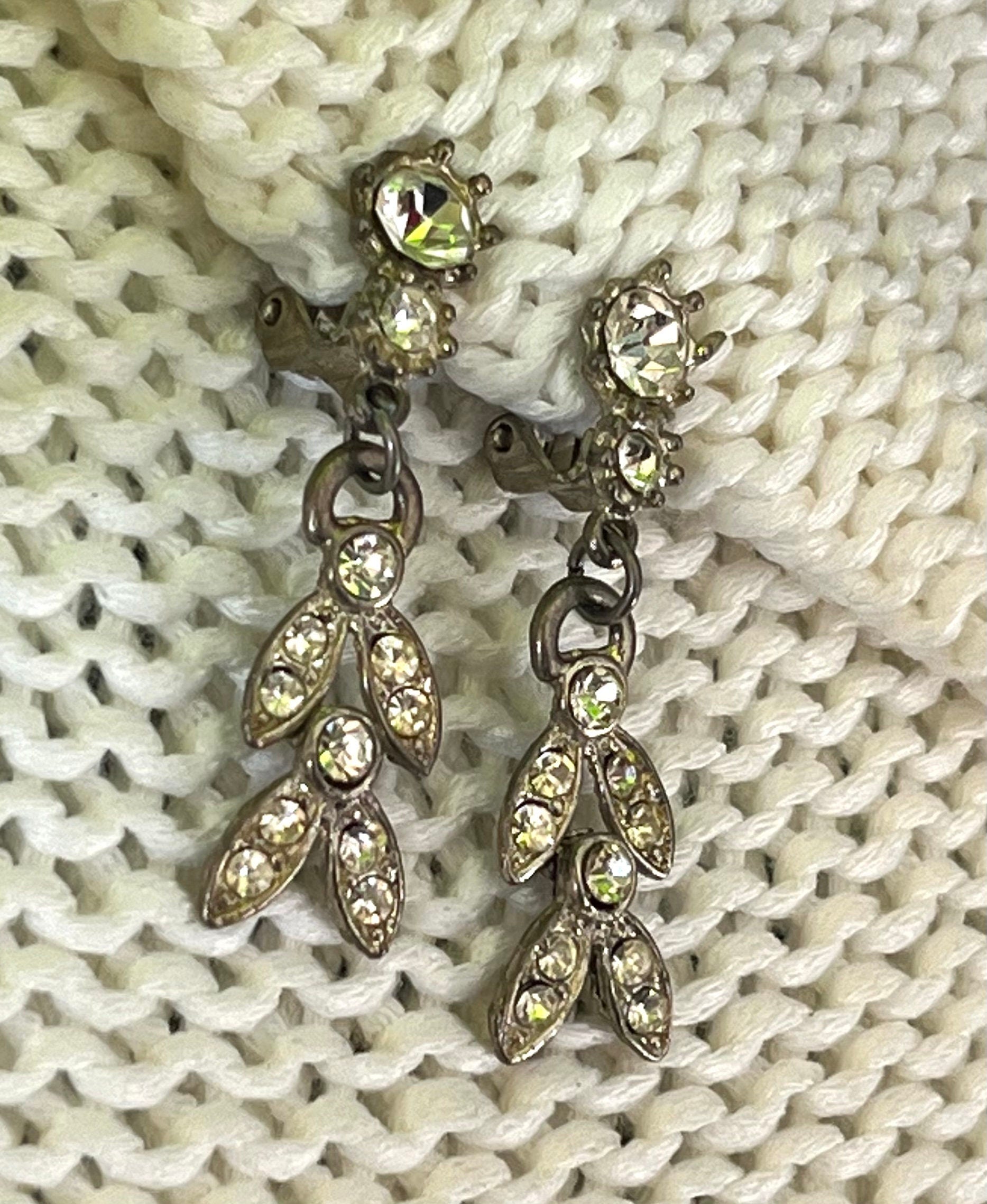 Quality vintage silver metal and diamantes clip on vintage earrings with a dangle drop. Earrings for a woman. Gift for her