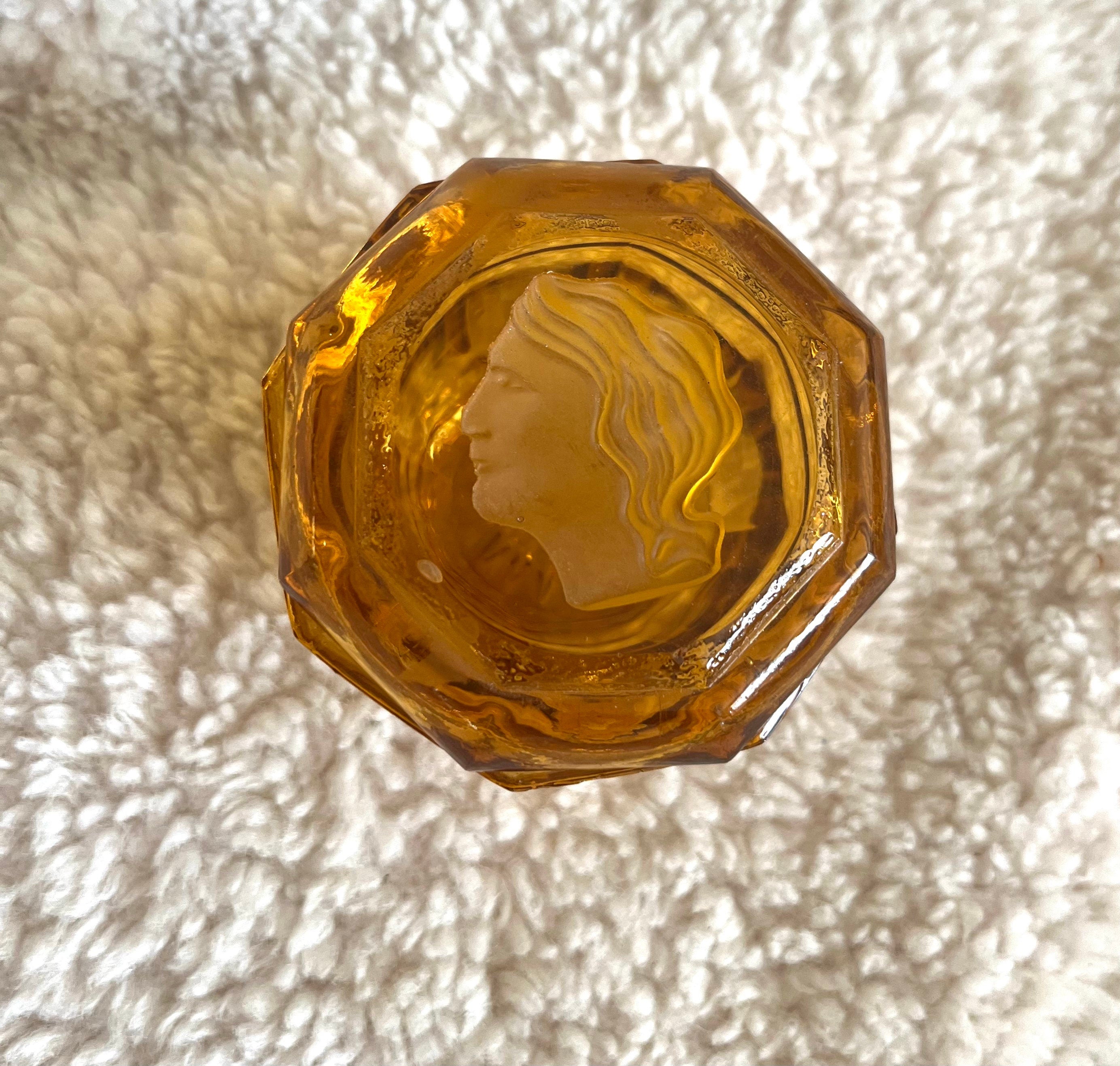 Antique Art Deco honey colour glass small pot or trinket box with carved reversed Cameo image on a lid. Collectible souvenir. Gift unisex