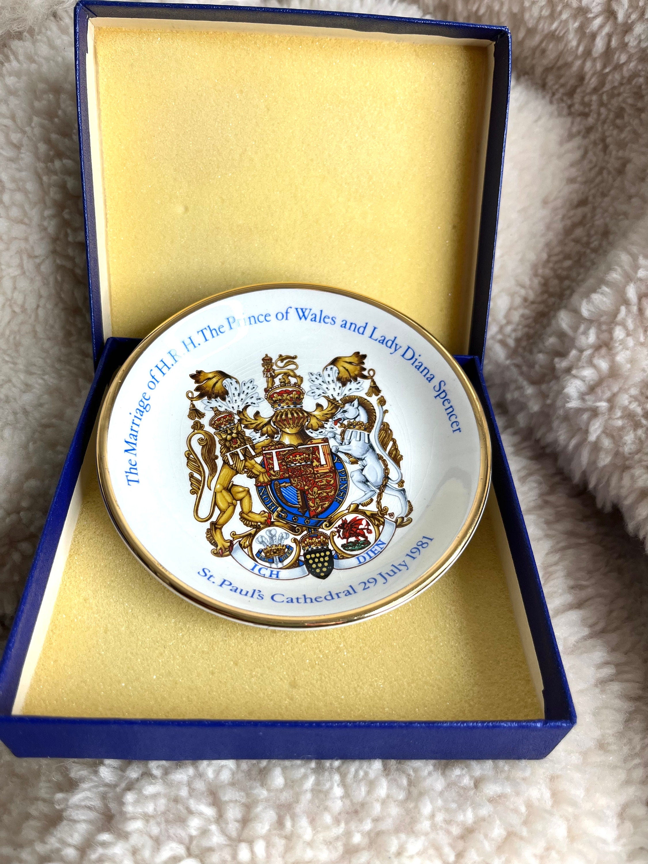 Royal wedding 1981 Charles and Diana porcelain memorable plate made by Wood and sons. Collectible English souvenir. Vintage gift unisex.