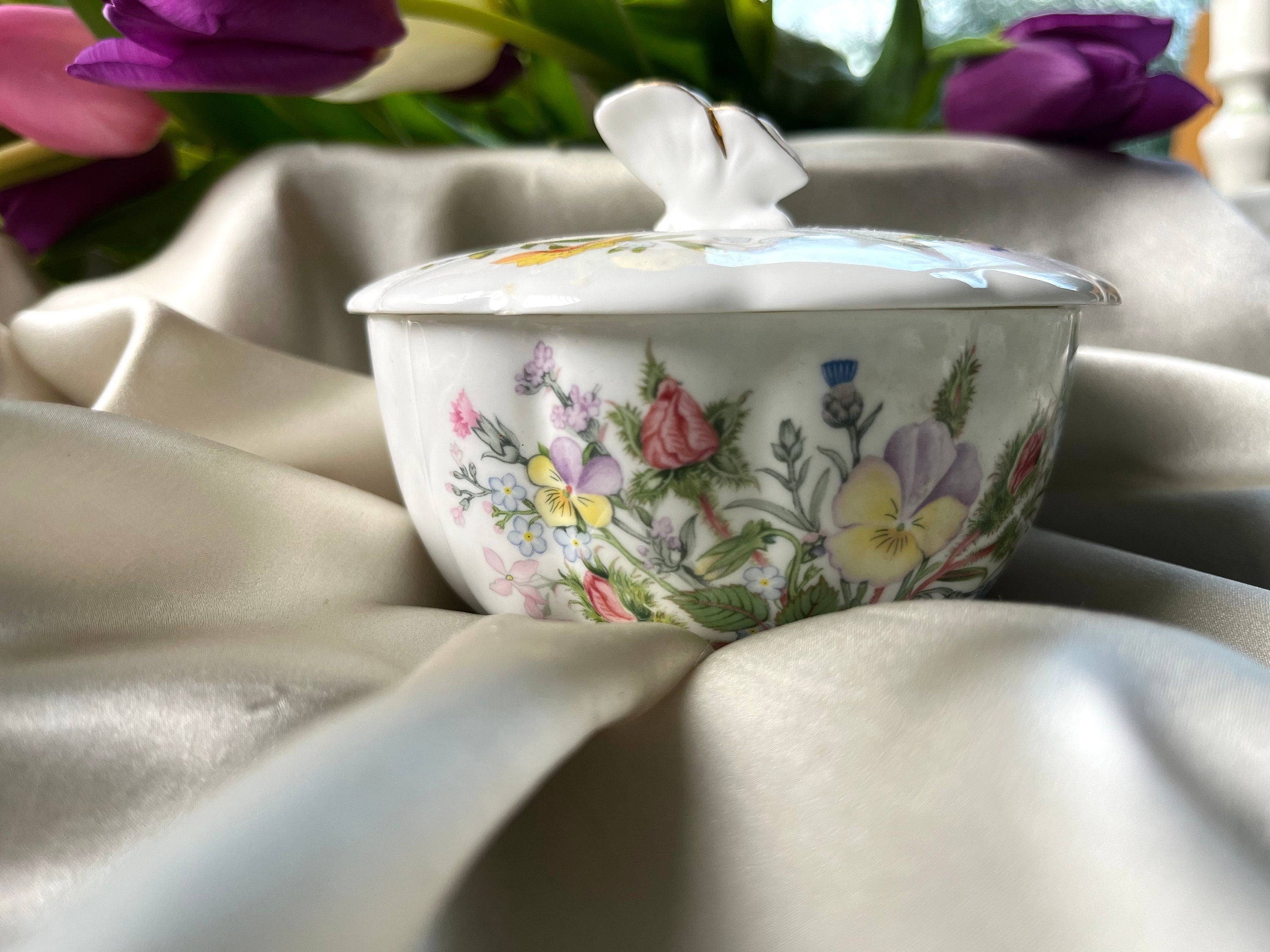 Signed Wild Tudor Bone China Vintage Trinket or Candy Bowl with Floral Pattern and a Butterfly on a top of the lid. Collectible Gift Unisex.